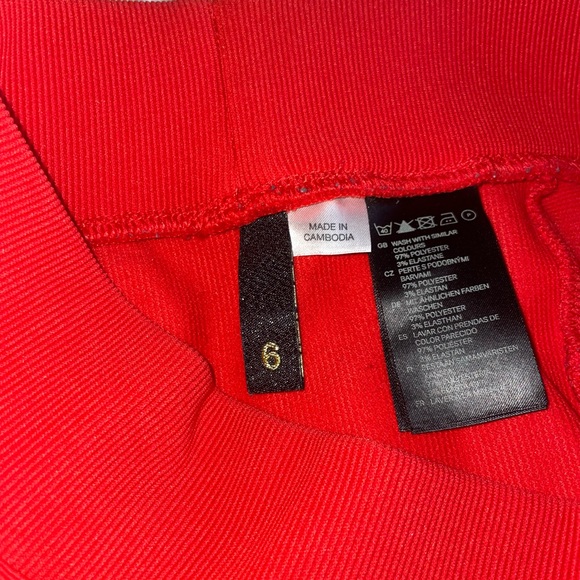 Red Ribbed Bodycon Mini Skirt - Picture 2 of 3